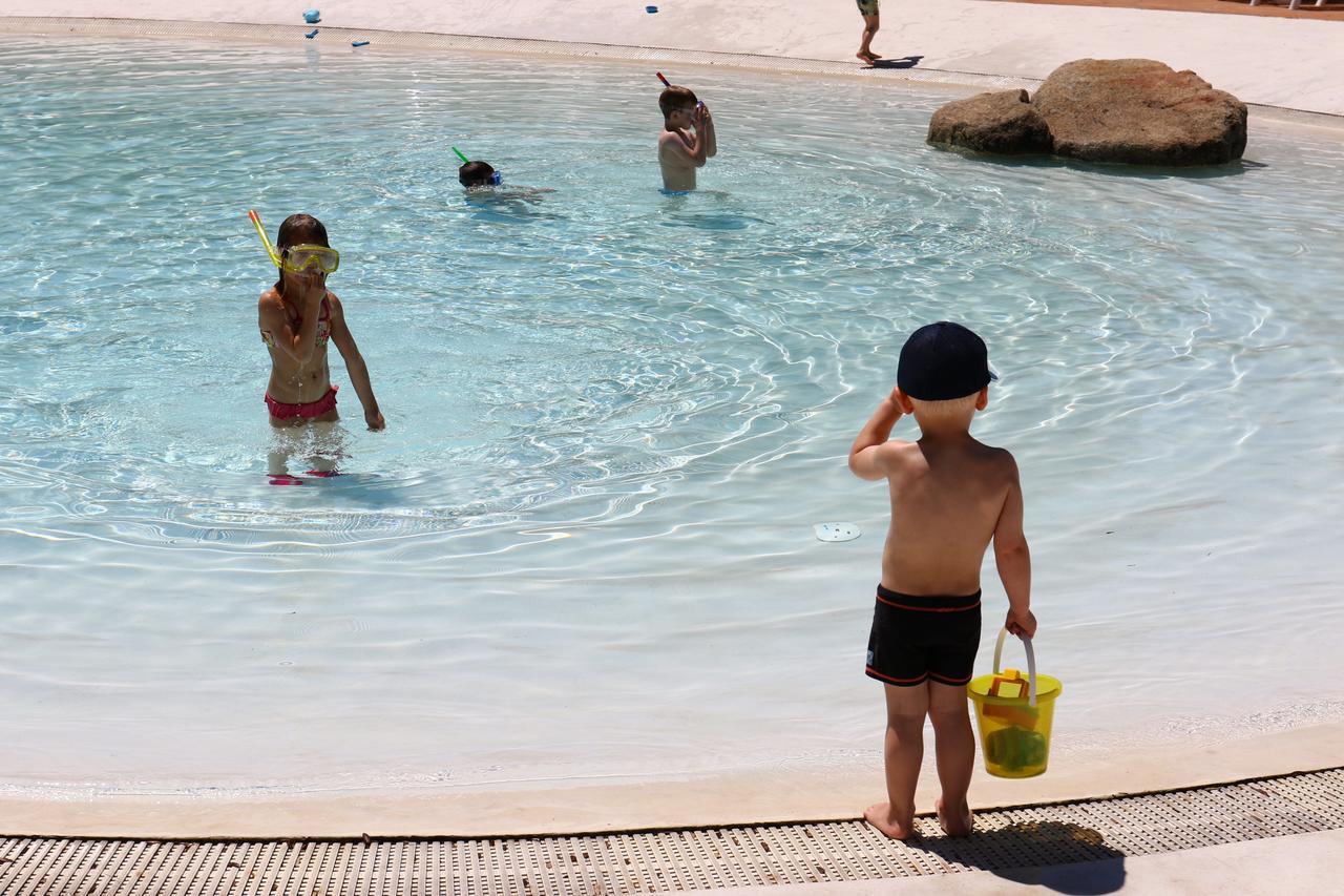 Camping Villaggio L'Ultima Spiaggia Bari Sardo Eksteriør billede