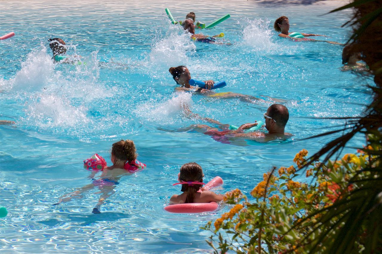 Camping Villaggio L'Ultima Spiaggia Bari Sardo Eksteriør billede